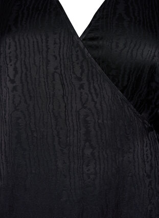 Långärmad viskosklänning med ton-i-ton mönster, Black, Packshot image number 2