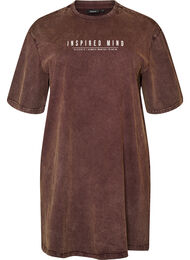 L&ouml;s t-shirtkl&auml;nning med tv&auml;ttad look, Brun