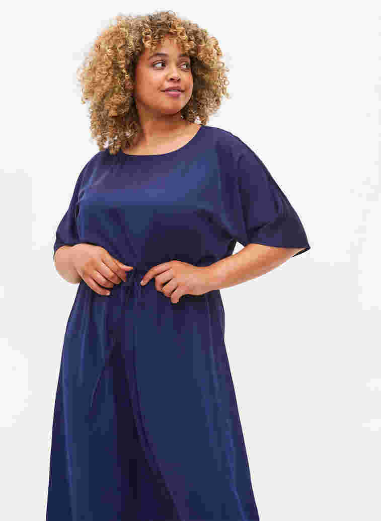 Kortärmad midiklänning med justerbar midja, Evening Blue, Model image number 2