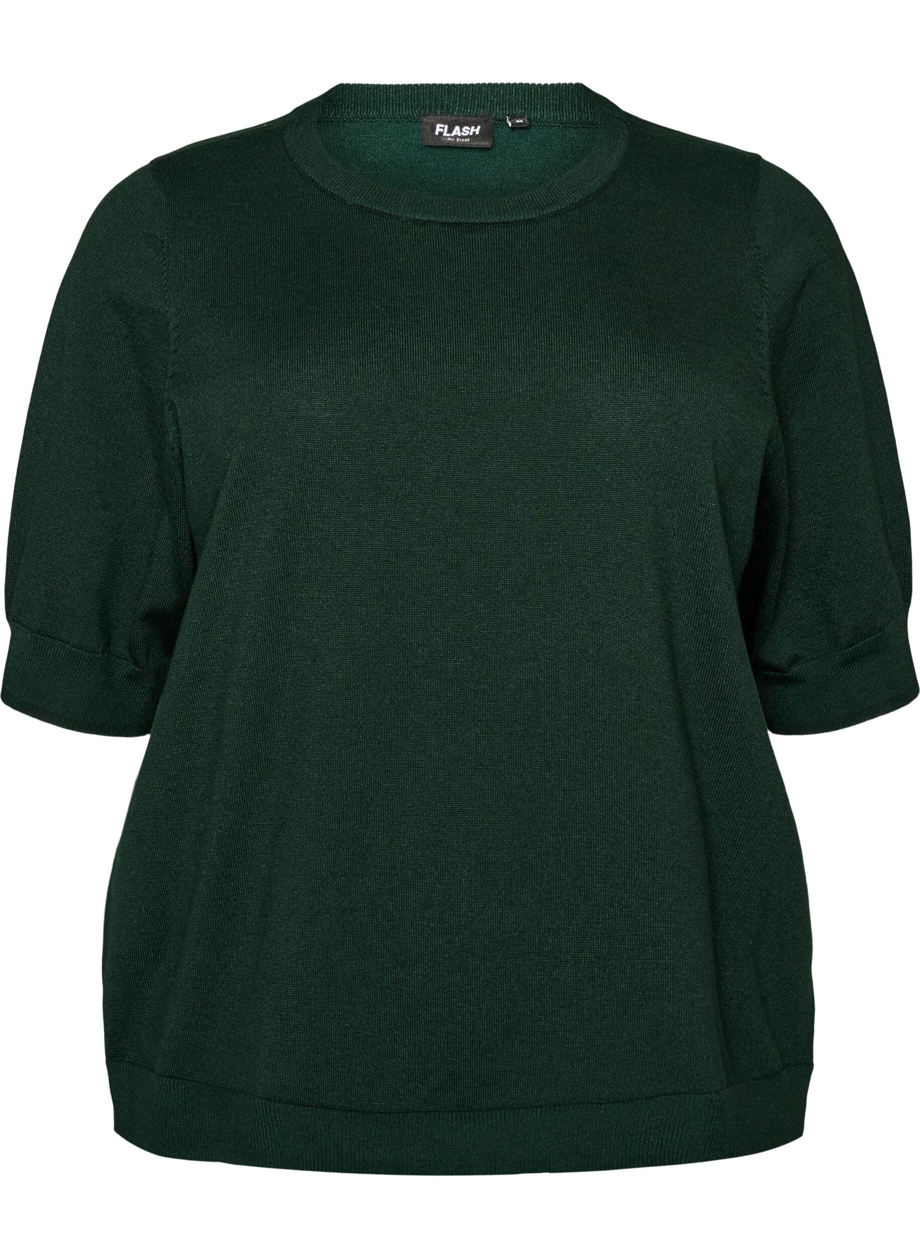 FLASH - Finstickad blus med korta &auml;rmar