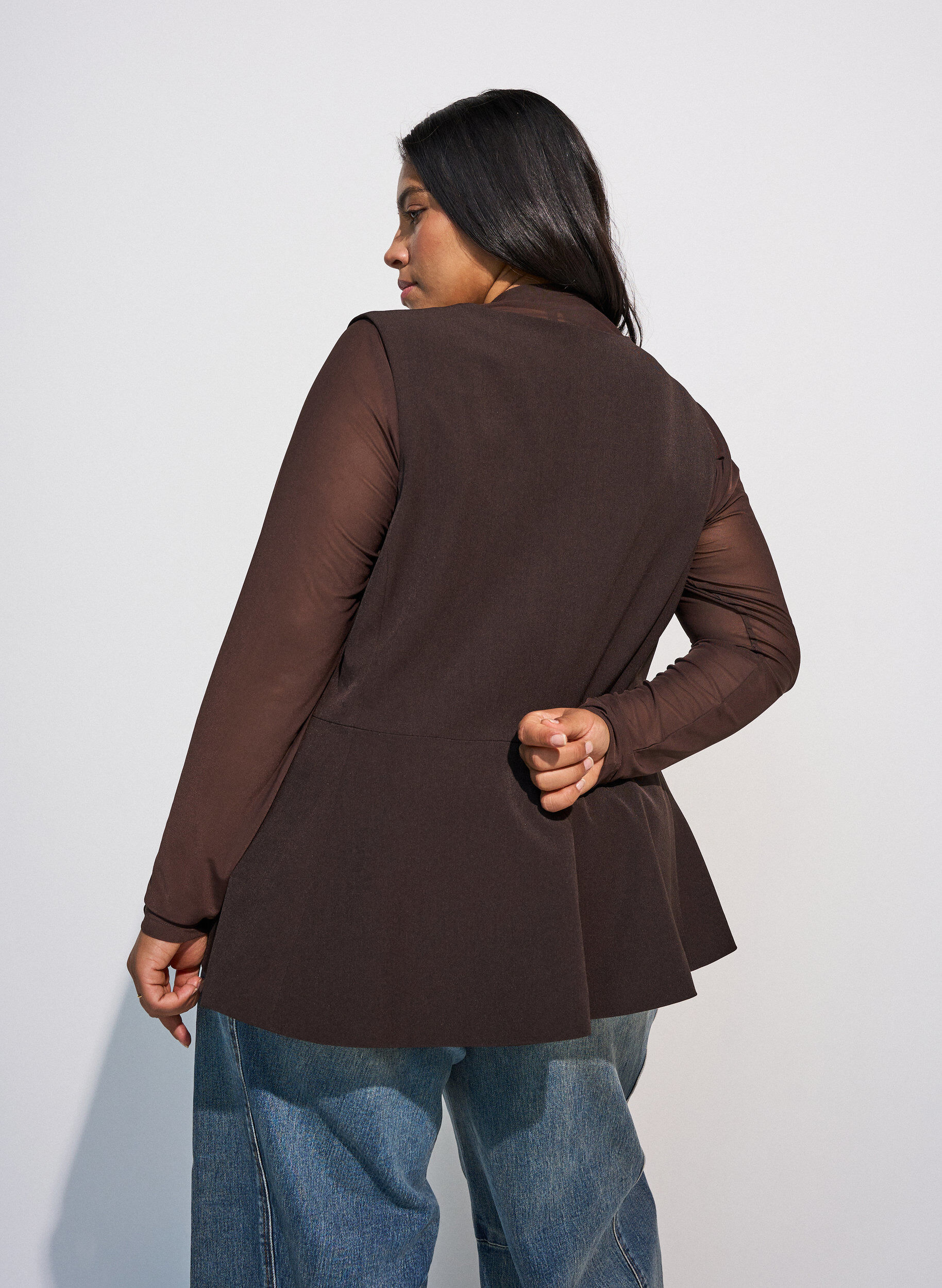 ZizziFigursydd blus i mesh med l&aring;nga &auml;rmar, Brun, Model image number 2