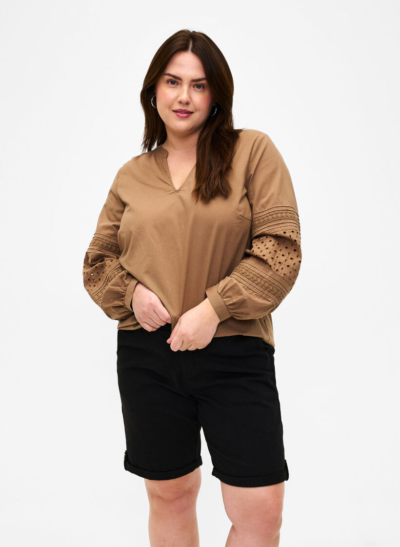 Chinoshorts med fickor, Black, Model image number 0