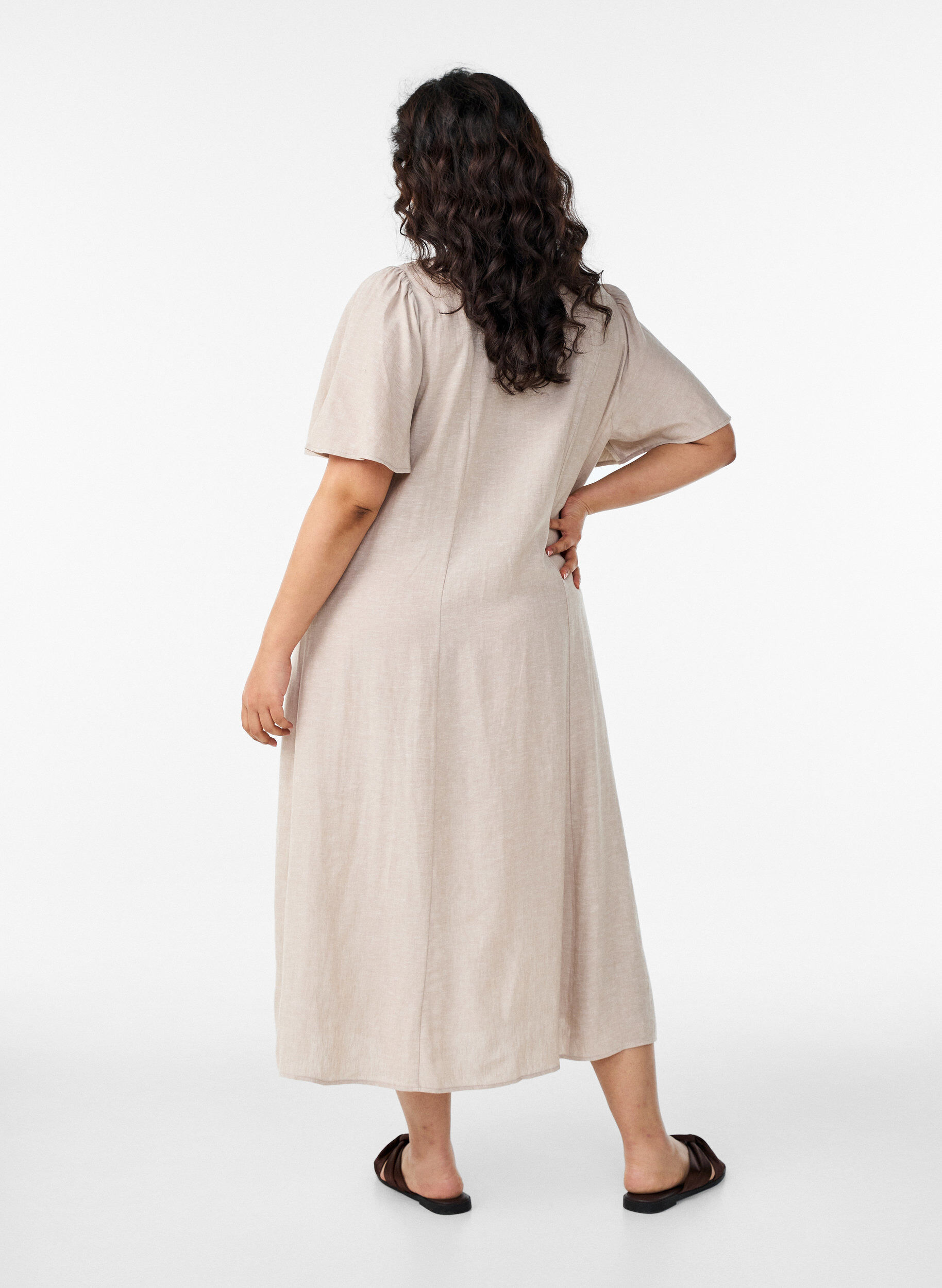 ZizziMidikl&auml;nning i linne och viskos med volang&auml;rmar, Beige, Model image number 1