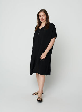 Kortärmad klänning i viskos, Black, Model image number 2