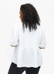 Viskosblus med broderi anglaise, Bright White, Model image number 1