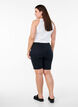 Slim fit Emily shorts med normal midja, Svart, Model image number 2