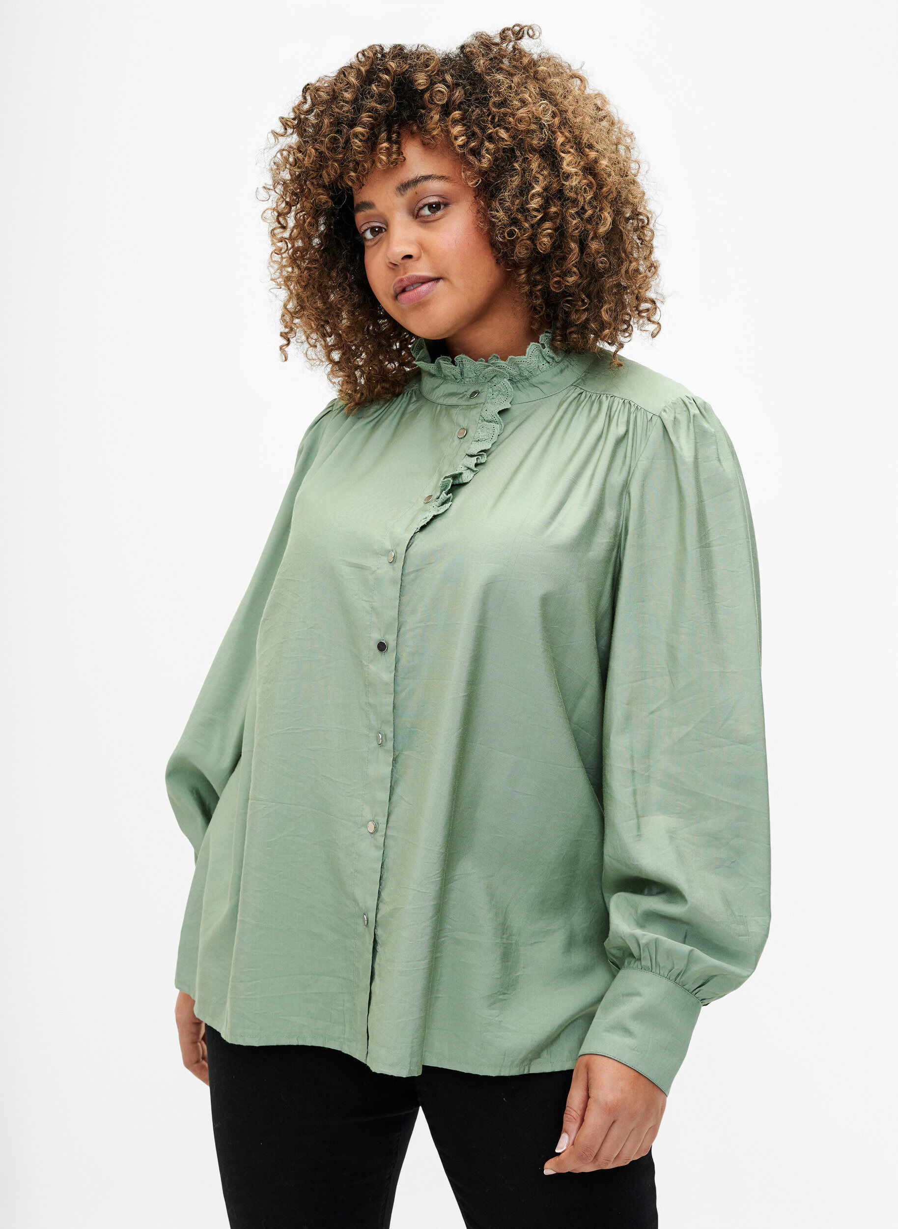 Zizzi Viskosshirt blus med ruffles, Green Bay, Model image number 0