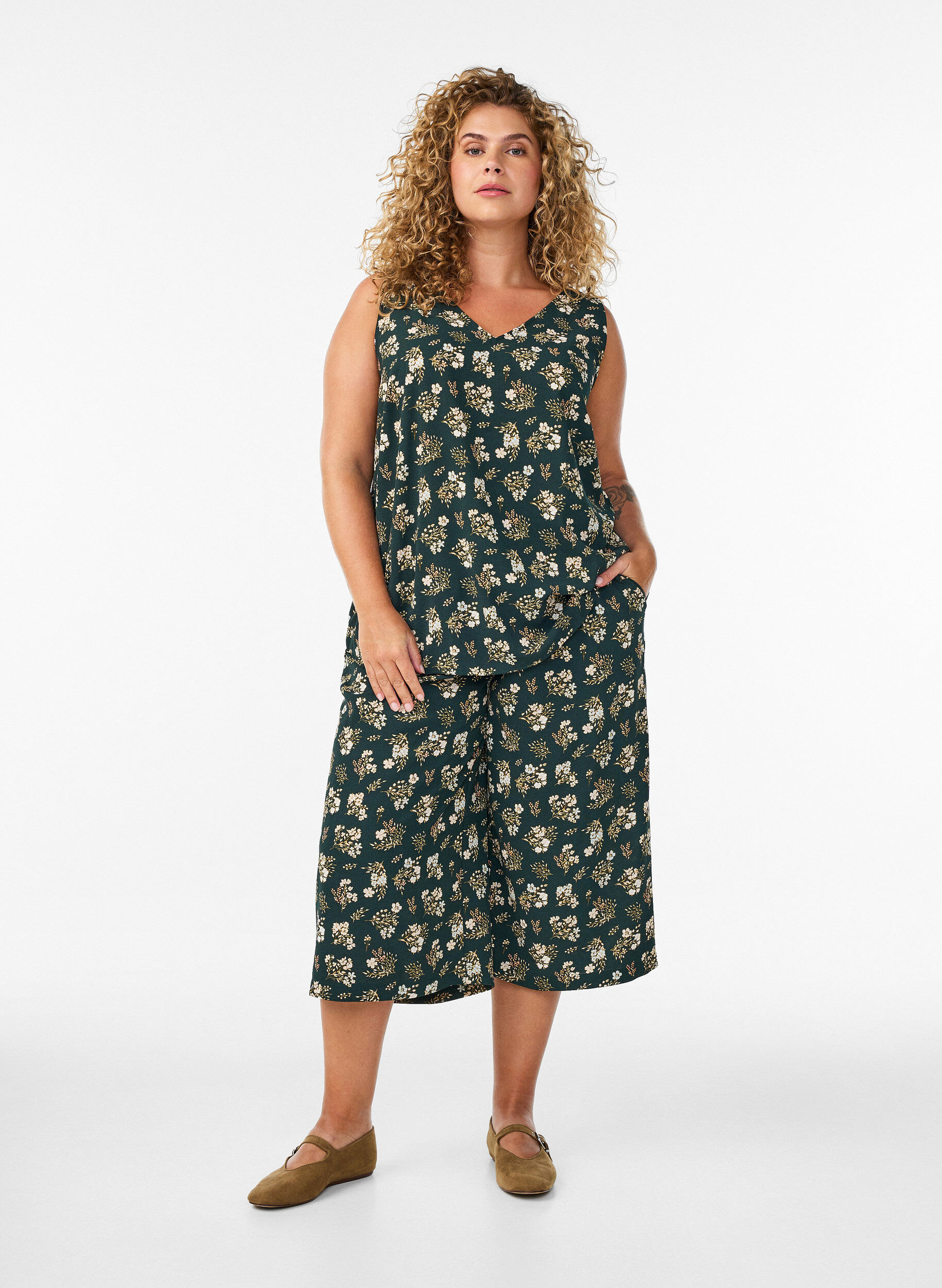 ZizziCulottebyxor med tryck, Svart, Model image number 1