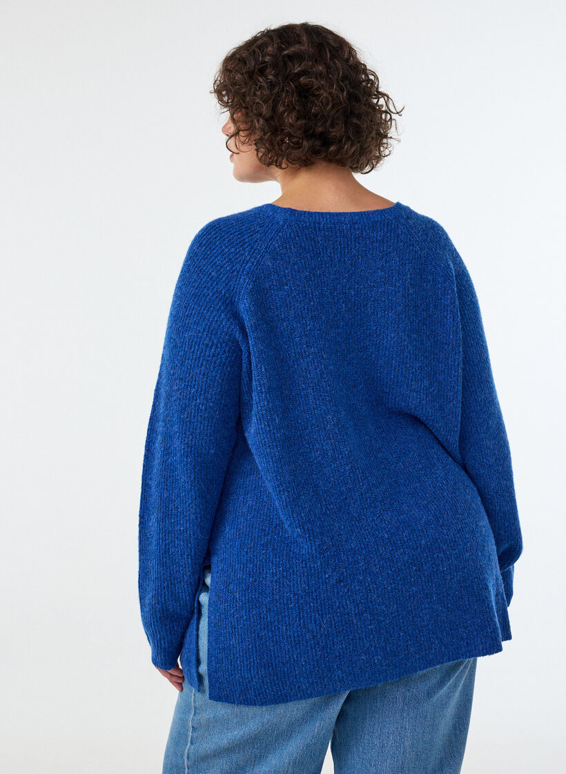 Stickad tr&ouml;ja med diagonalt m&ouml;nster och raglan&auml;rmar, Bl&aring;, Model image number 2