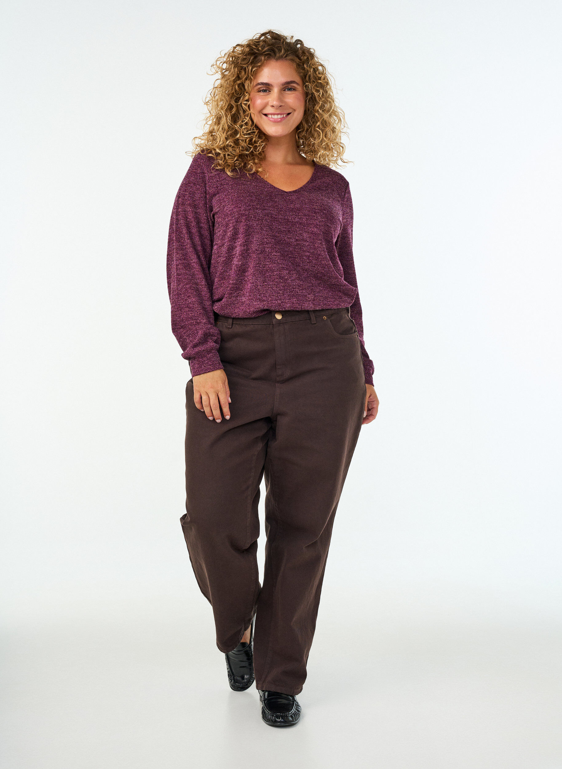 ZizziBlus i jersey med v-ringning och l&aring;nga &auml;rmar, M&ouml;rk Bordeaux, Model image number 1