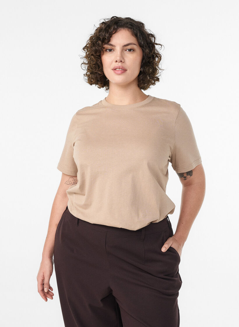 Enkel t-shirt i bomull med rund halsringning, Beige, Model image number 0