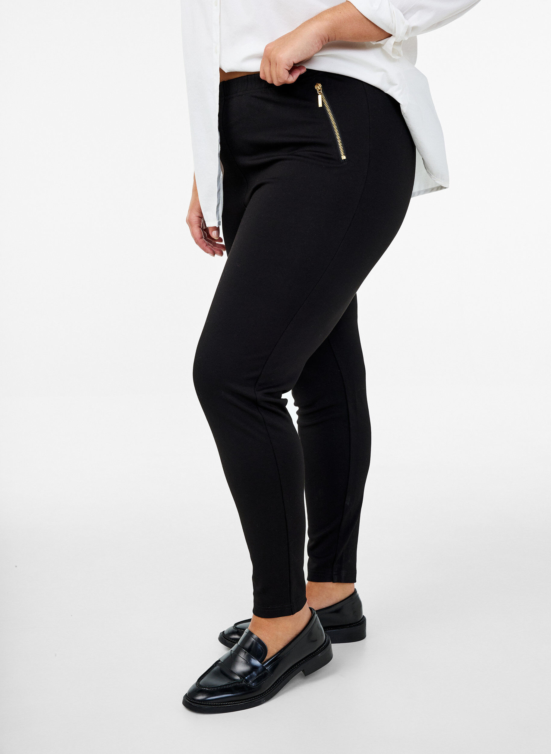 Zizzi Leggings i viskos med dragkedjedetalj, Svart, Model image number 0