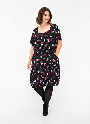 Kortärmad viskosklänning med mönster, Black Dot Flower, Model image number 2