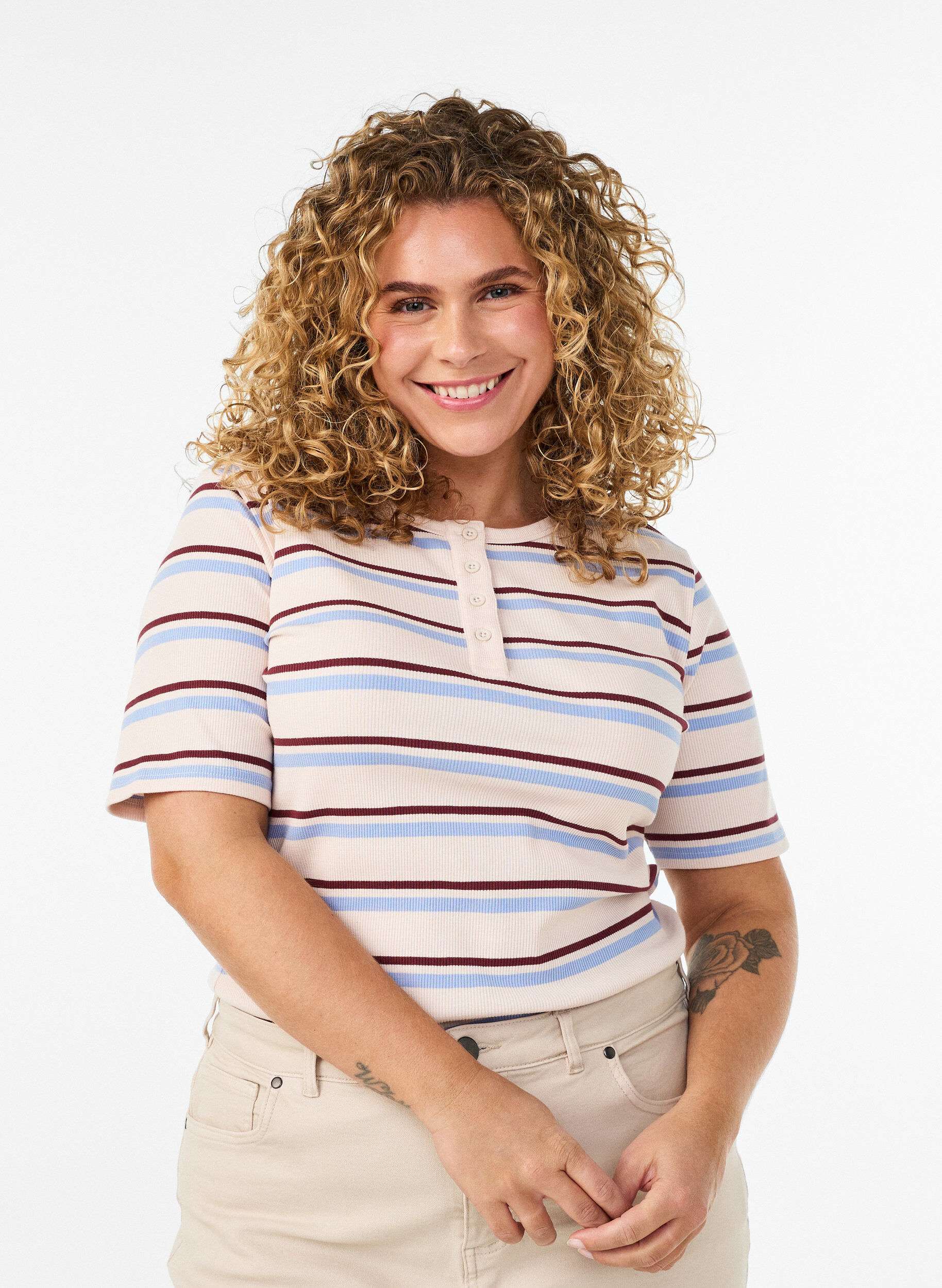 ZizziRibbad t-shirt med r&auml;nder och knappdetalj, Lila, Model image number 0