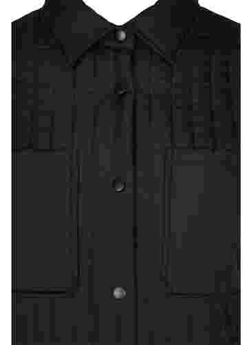 Quiltad jacka med bröstfickor och krage, Black, Packshot image number 2
