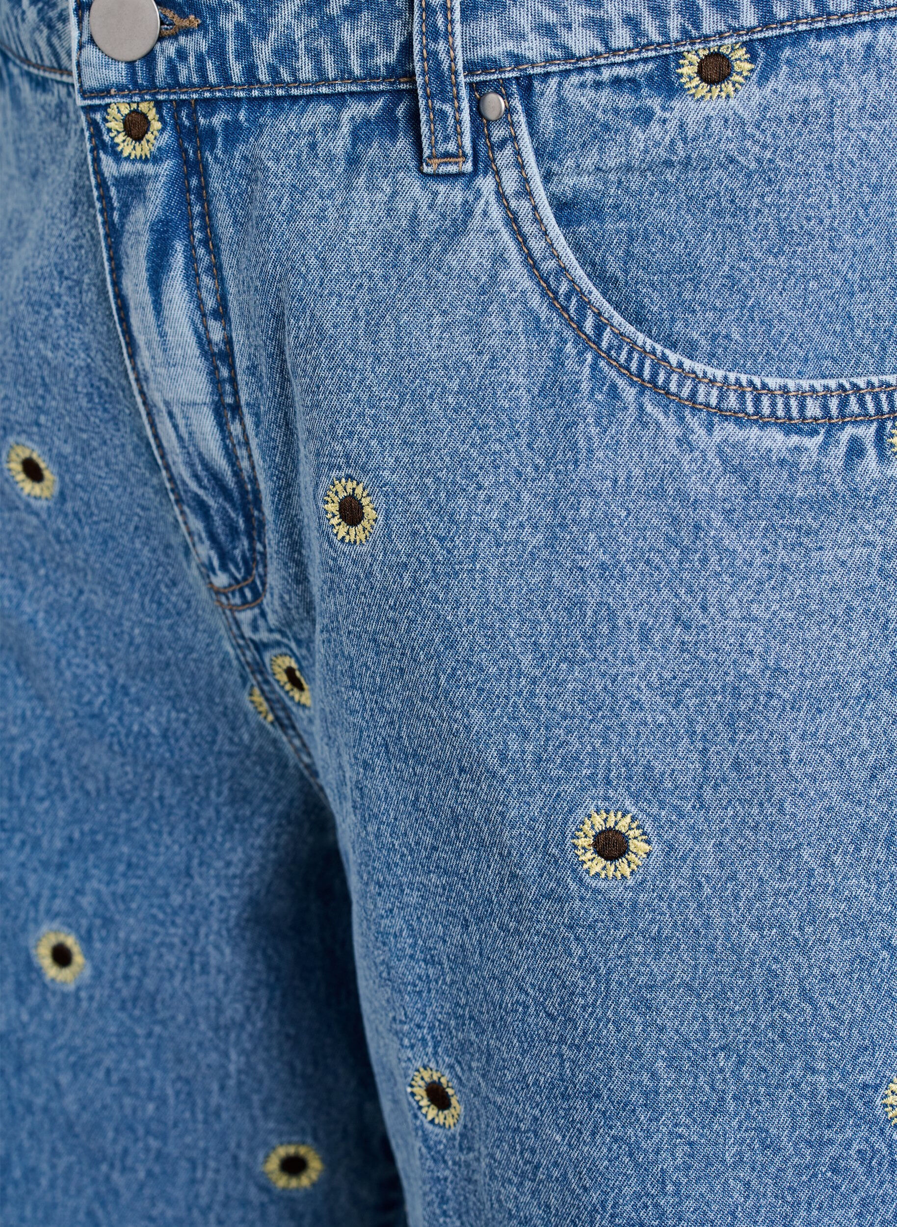 ZizziJeansshorts med broderade blommor, Bl&aring;, Packshot image number 2