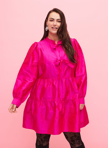 Glänsande klänning med A- linje och knytdetalj, Rose Violet, Model image number 0