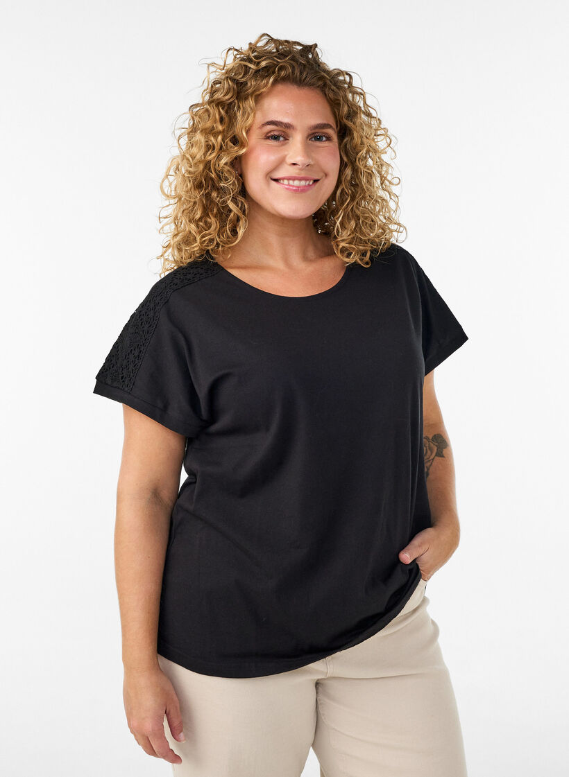 T-shirt i bomull med virkad detalj, Svart, Model image number 0