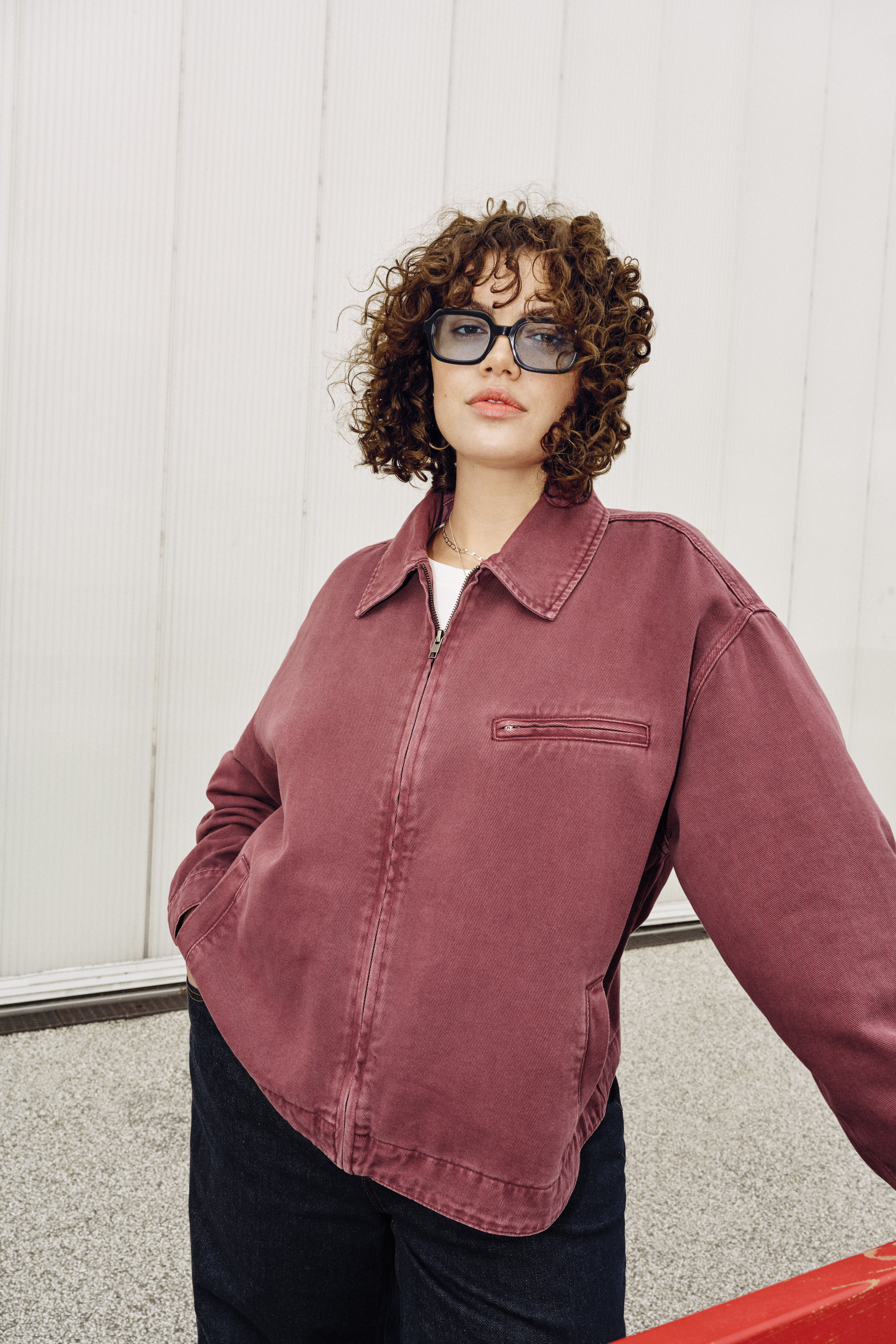 Zizzi F&auml;rgad jeansjacka, , Model