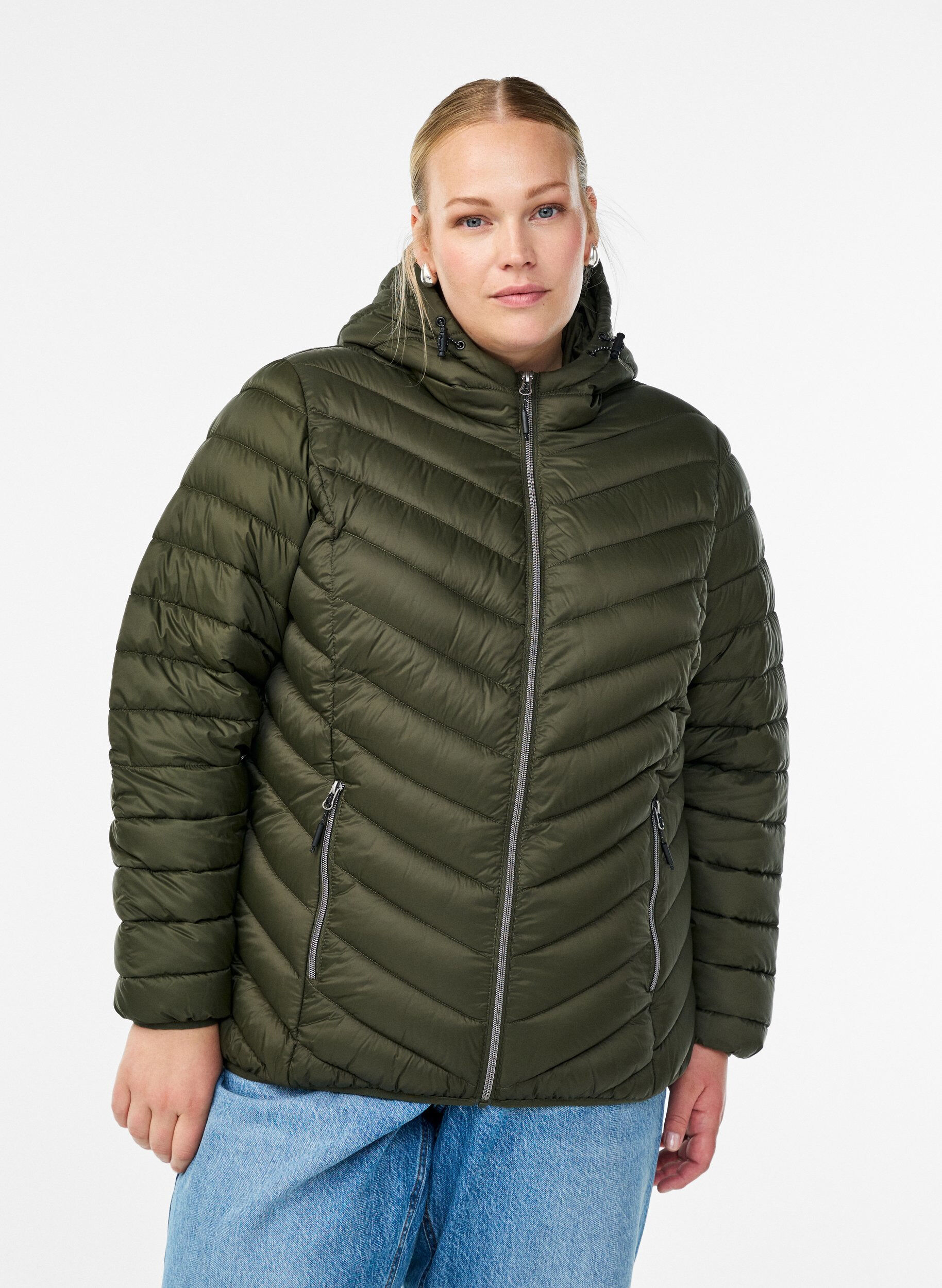 ZizziL&auml;ttviktsjacka med huva, Gr&ouml;n, Model image number 0