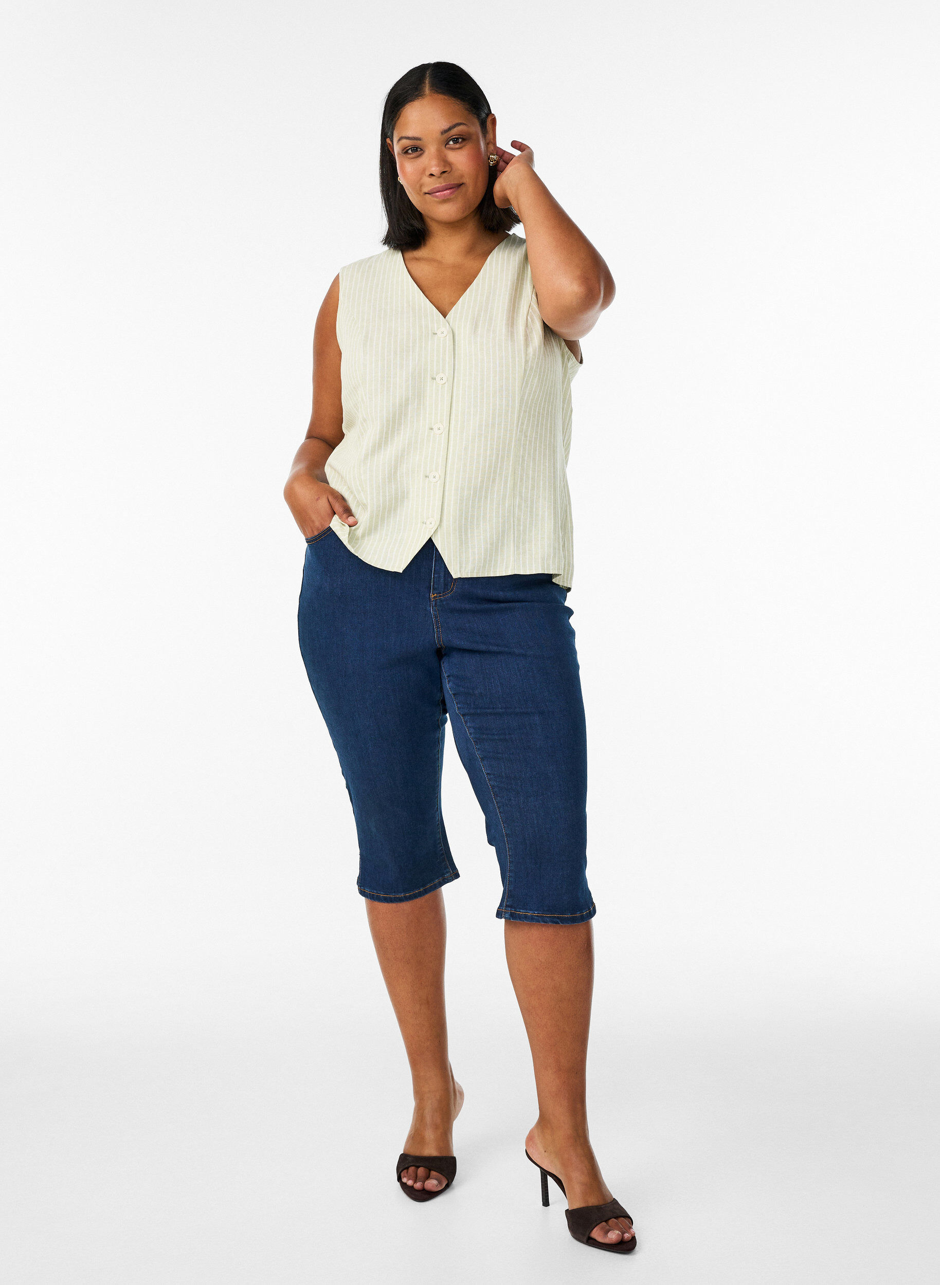 ZizziRandig v&auml;st i linne och viskos, Gr&ouml;n, Model image number 1