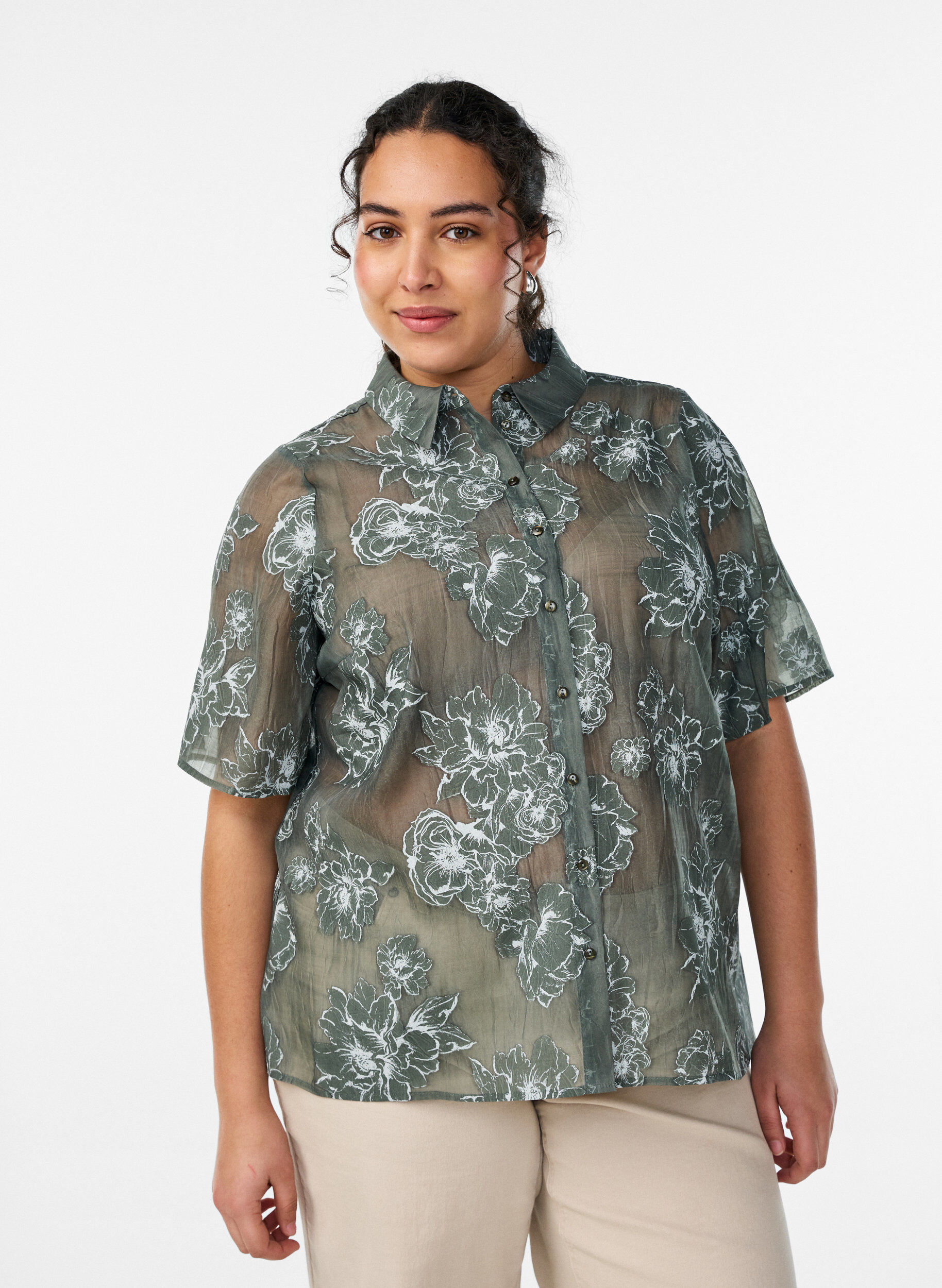 Zizzi Skir skjortblus med blommigt m&ouml;nster, Gr&ouml;n, Model image number 0