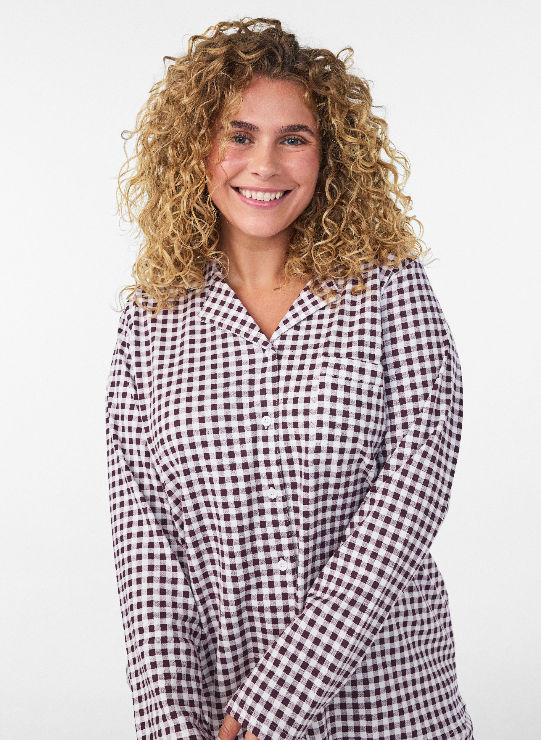 ZizziPyjamasskjorta i bomull med br&ouml;stficka, R&ouml;d, Model image number 4
