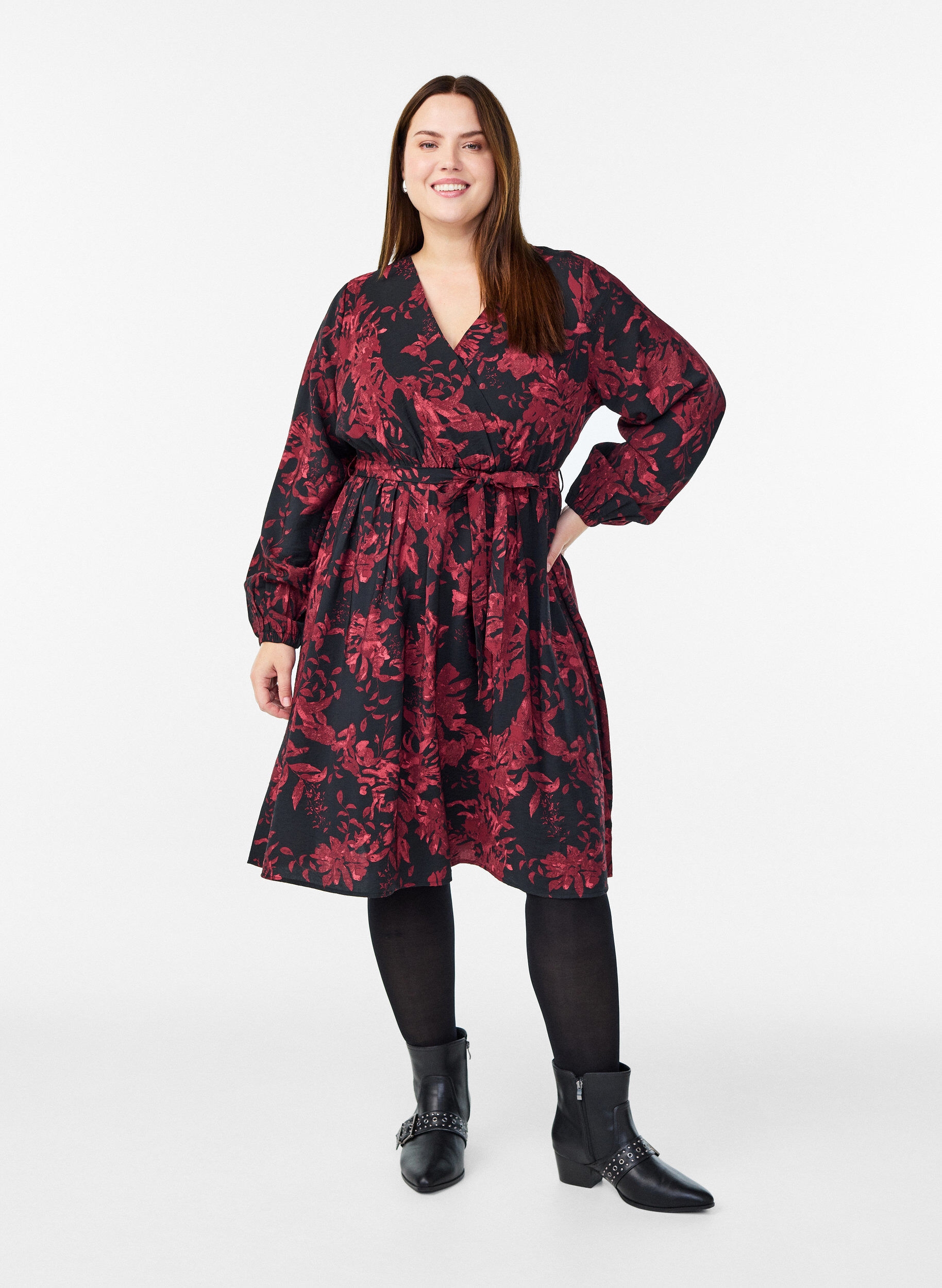 Zizzi Kn&auml;l&aring;ng kl&auml;nning med knytsk&auml;rp och omlottlook, Svart, Model image number 1