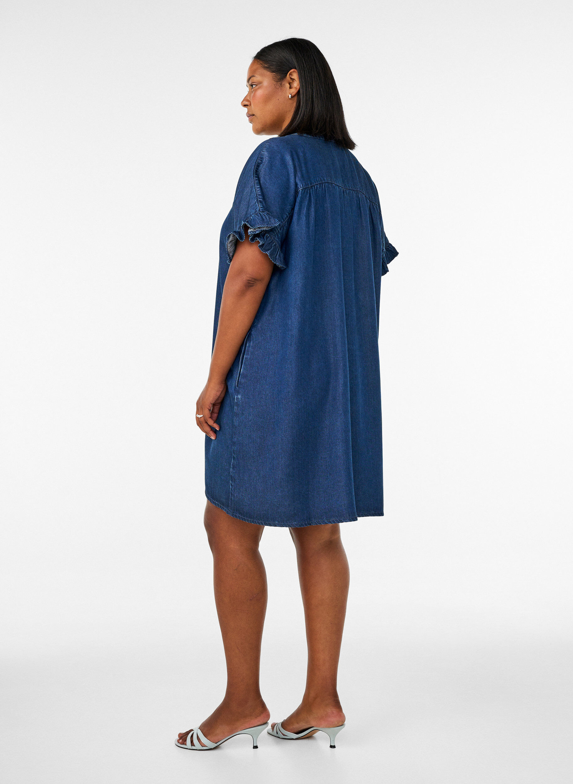ZizziKl&auml;nning i denimlook med knappar och volang&auml;rmar, Bl&aring;, Model image number 2