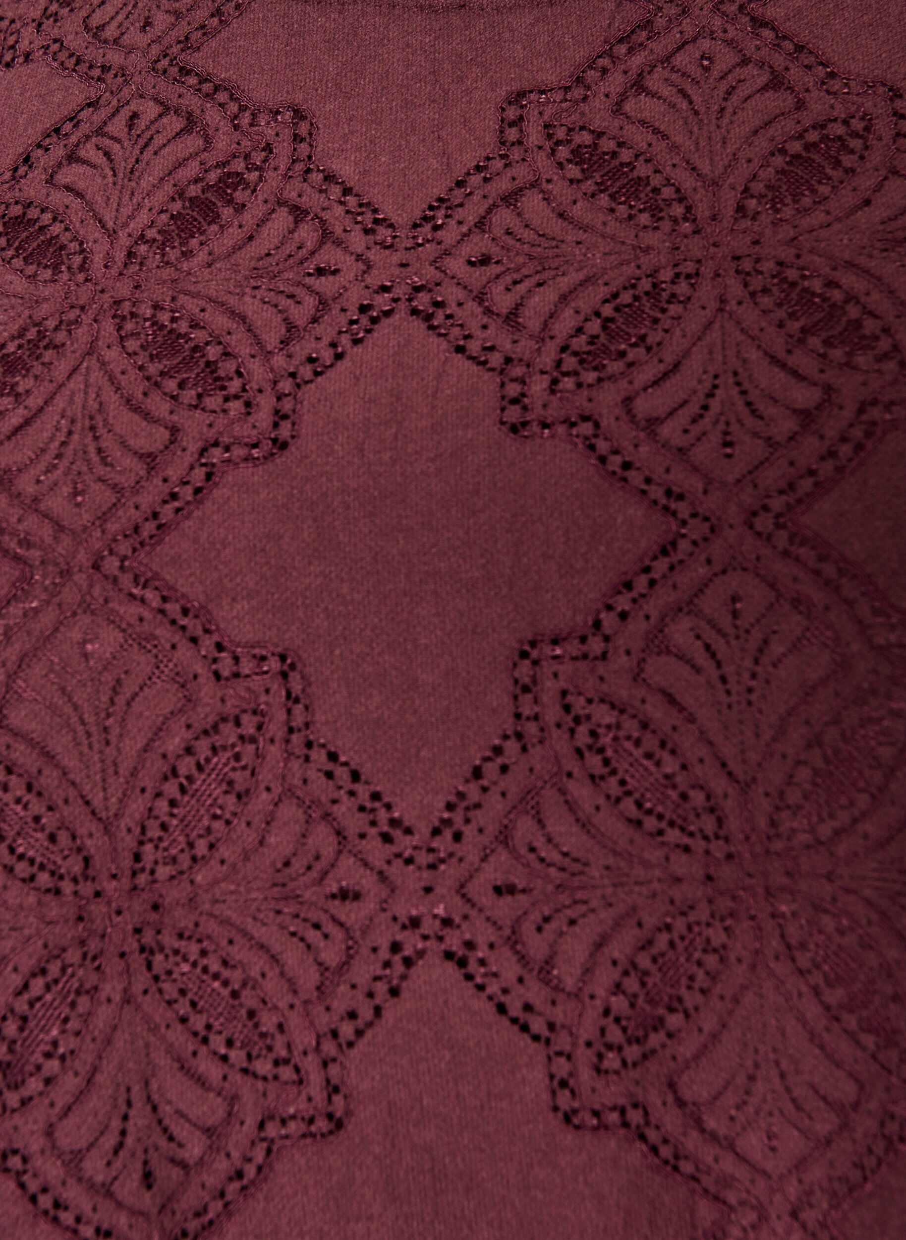 ZizziSpetskl&auml;nning med l&aring;nga &auml;rmar och volangkant, M&ouml;rk Bordeaux, Packshot image number 2