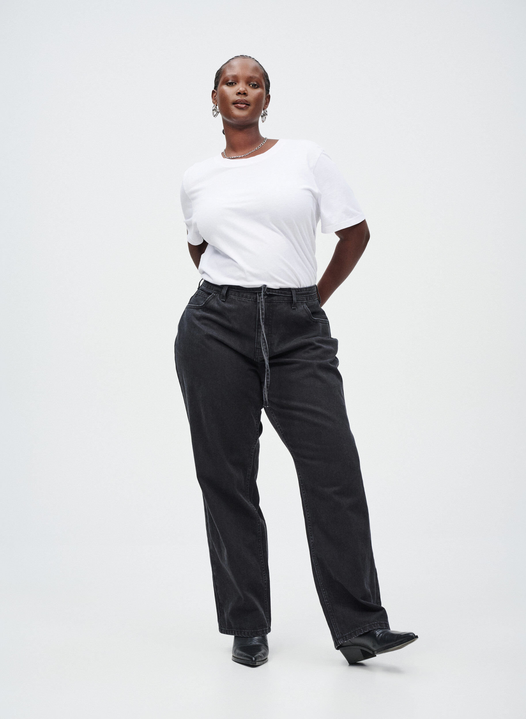 Zizzi Raka jeans med knytsk&auml;rp, Svart, Image image number 0