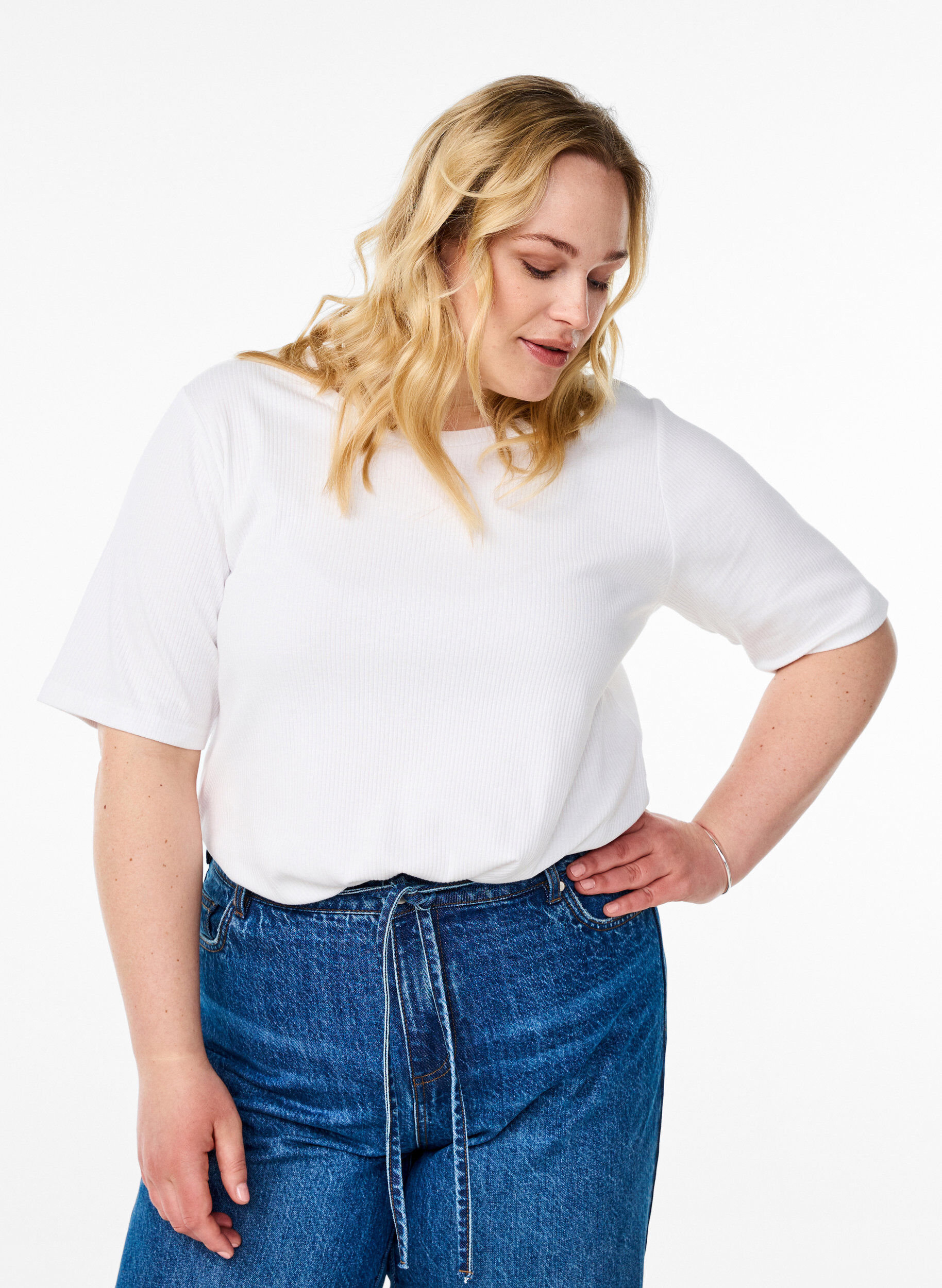 Blus i ribbad jersey med korta &auml;rmar, Vit, Model