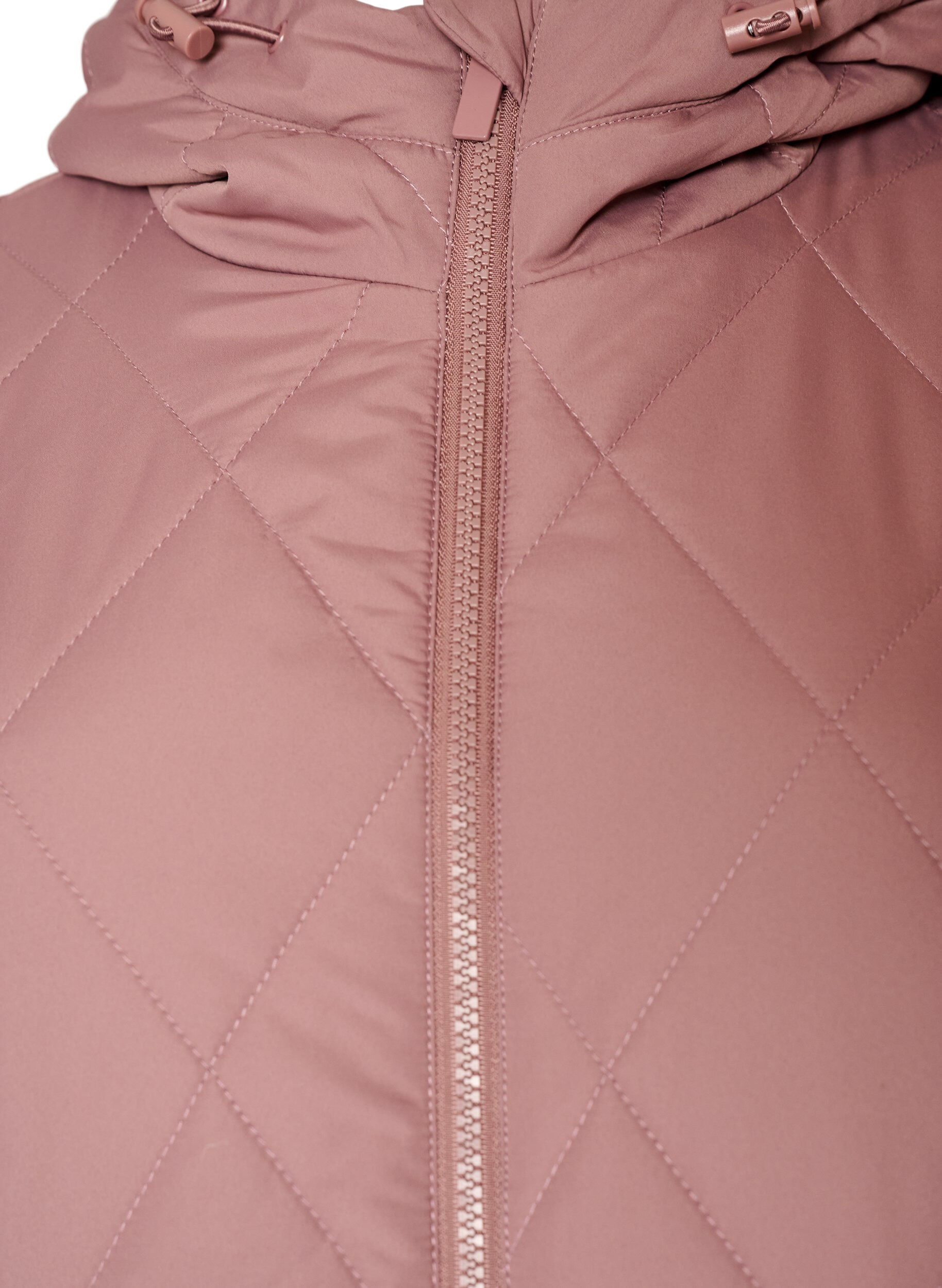 ZizziL&auml;tt vadderad jacka med diamantquilt, Rosa, Packshot image number 2