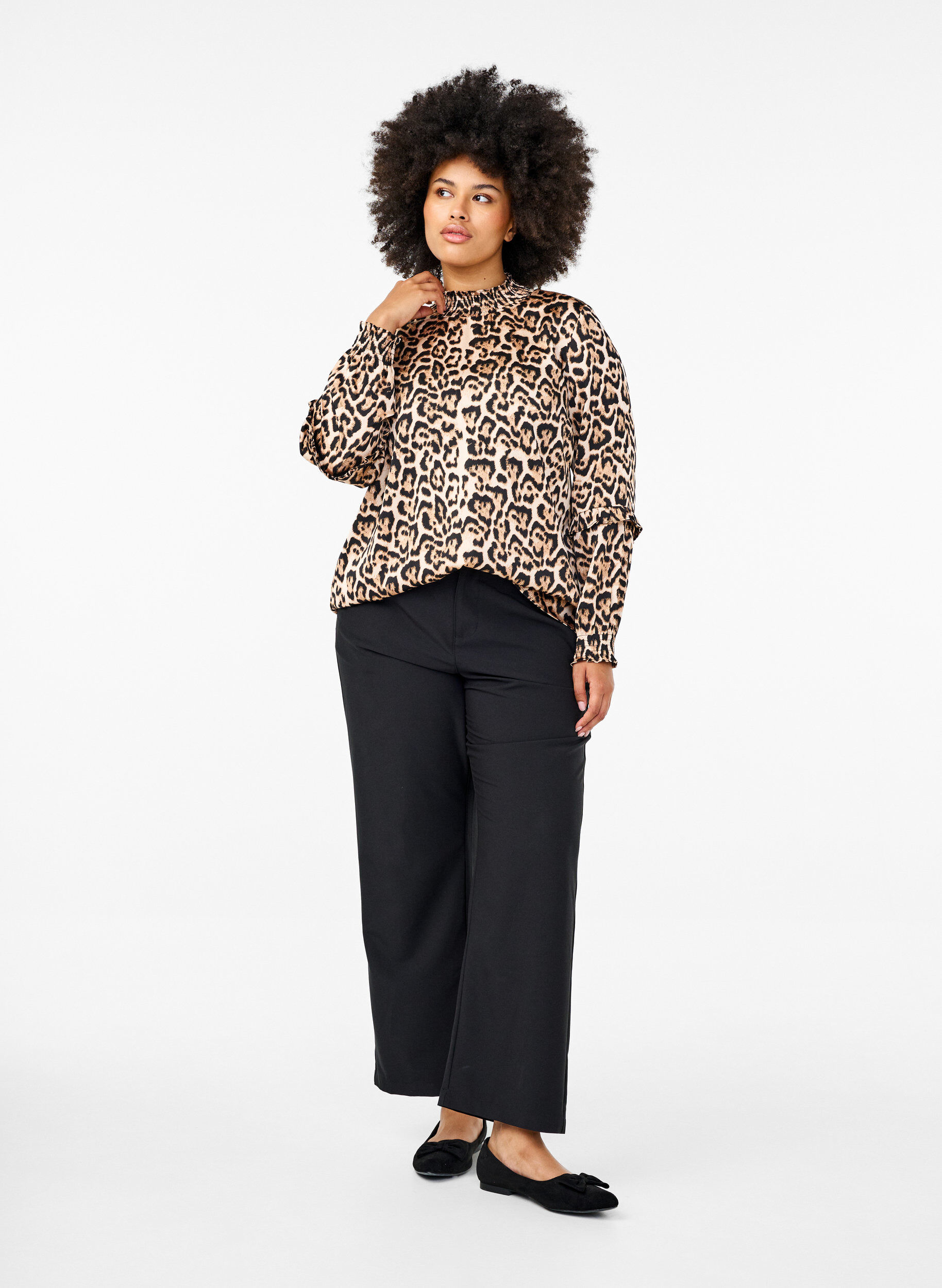 Zizzi Leopardm&ouml;nstrad blus med smock, Brun, Model image number 1