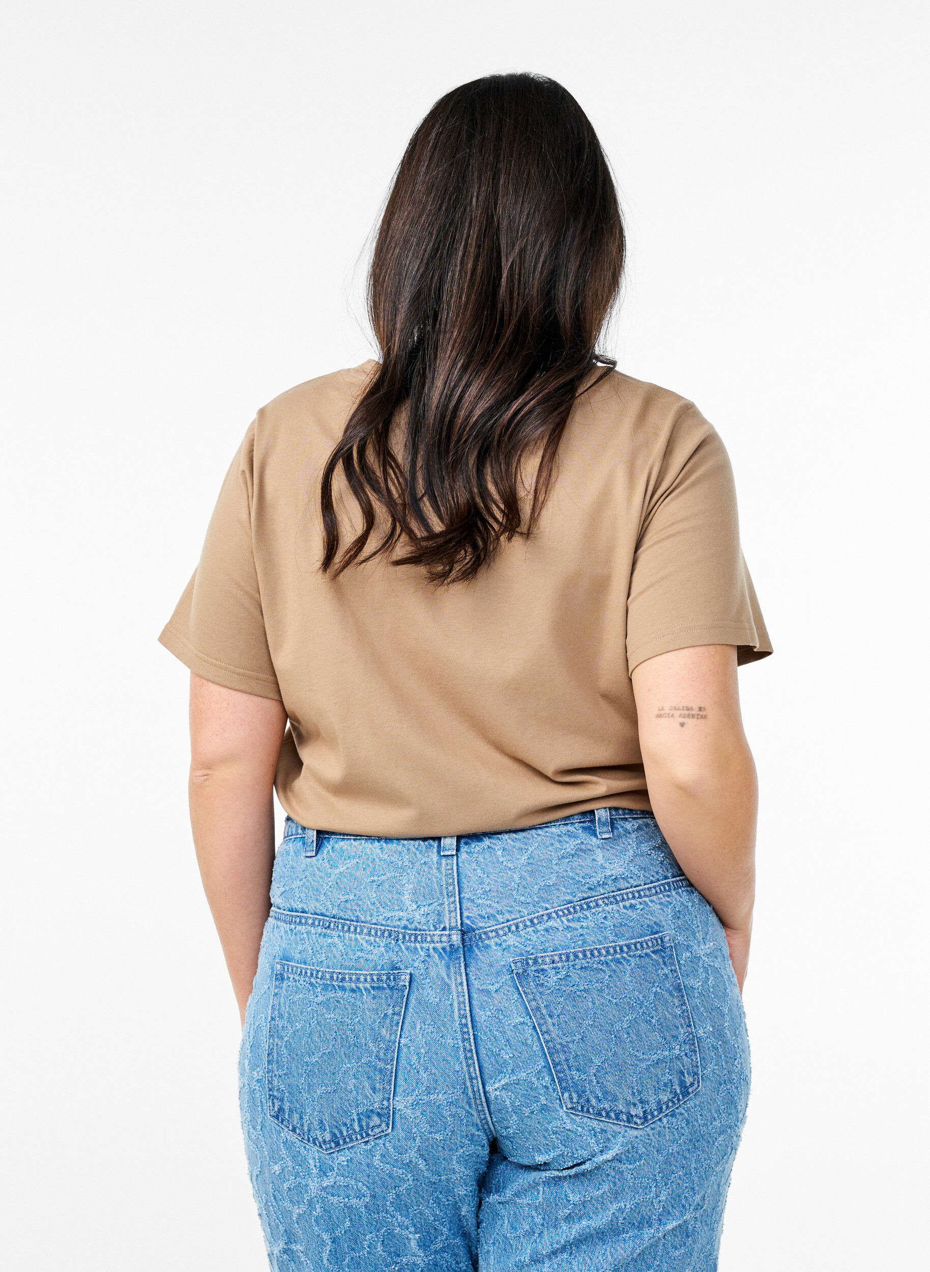 Zizzi T-shirt med dekorativa detaljer, Beige, Model image number 2