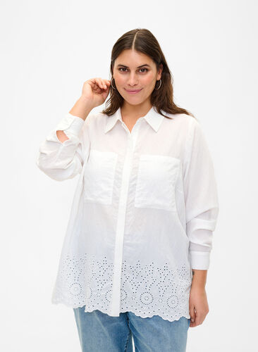 Viskosskjorta med Broderie anglaise, Bright White, Model image number 0
