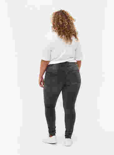 Super slim Amy jeans med hög midja, Dark Grey Denim, Model image number 1