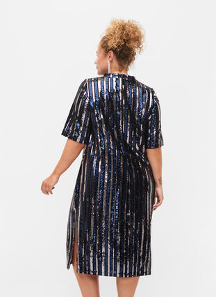 Kortärmad paljettklänning med slits, Evening Blue Stripe , Model image number 1
