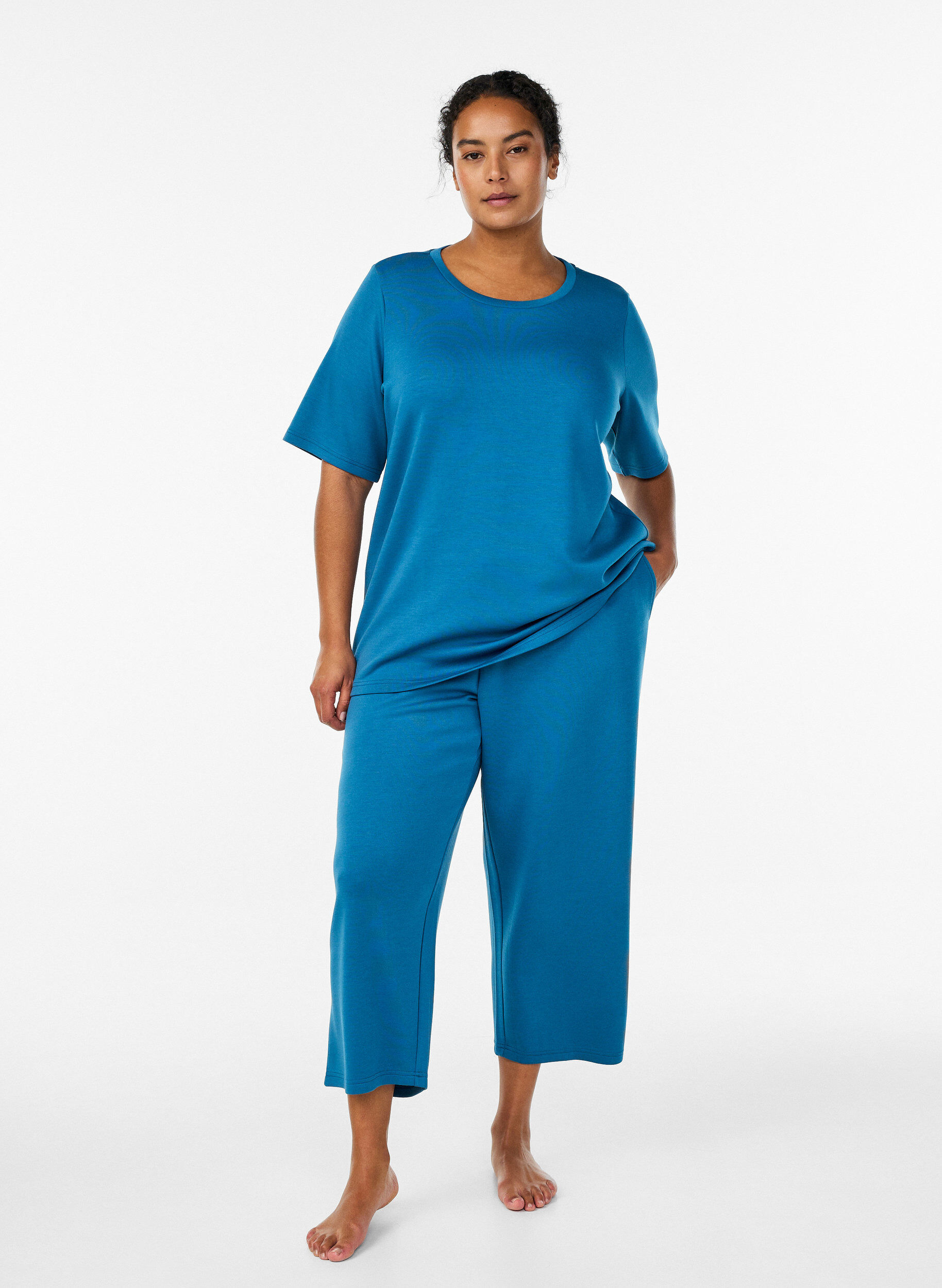 Zizzi T-shirt i modalblandning, Bl&aring;, Model image number 1