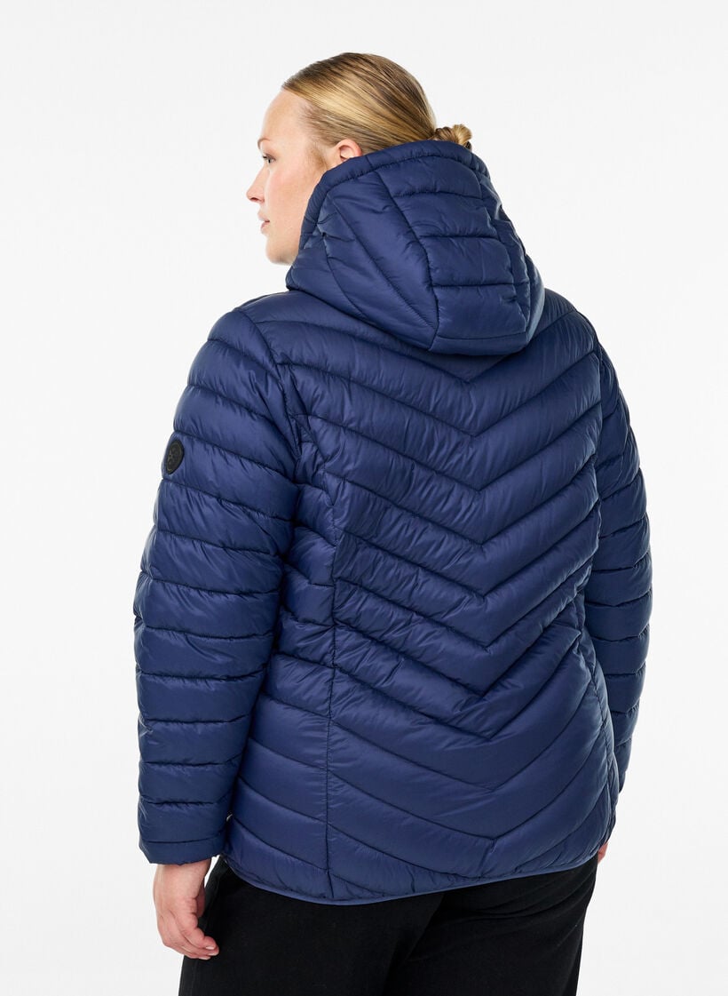 L&auml;ttviktsjacka med huva, Bl&aring;, Model image number 2