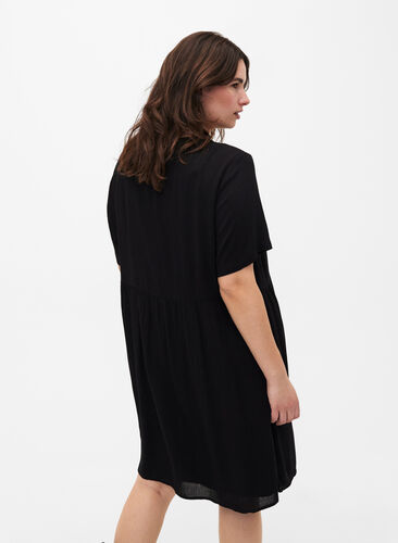 A-linjeformad viskosklänning med korta ärmar, Black, Model image number 1