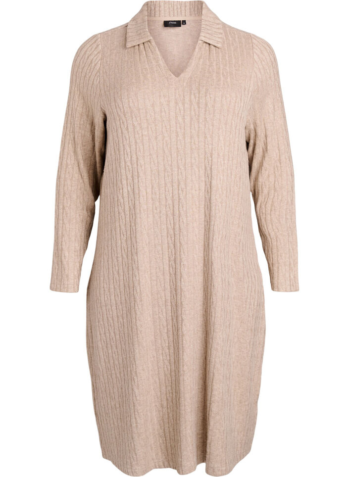 Kabelstickad klänning med v-ringning, Beige, Packshot image number 0