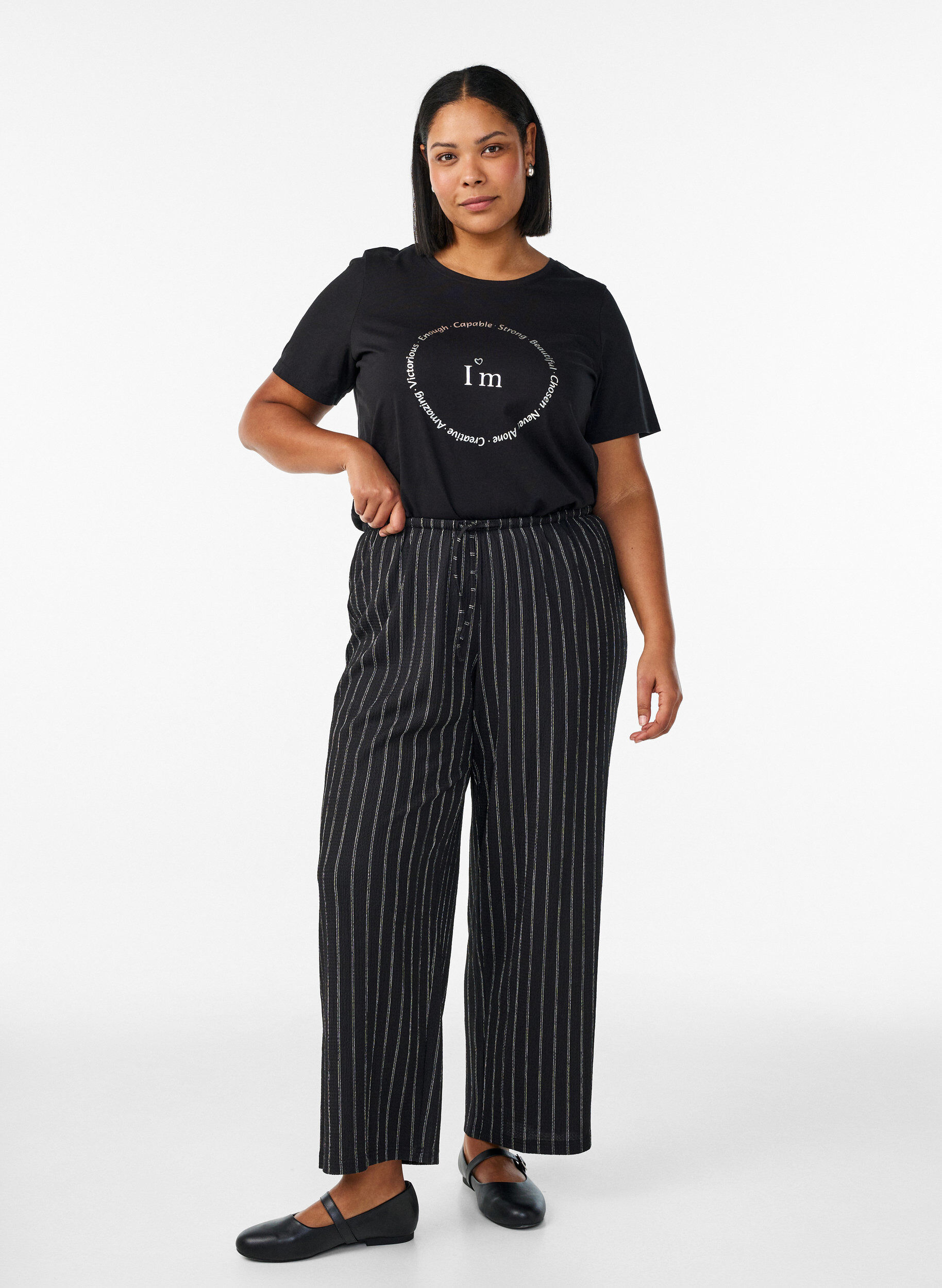 Zizzi T-shirt med tryck, Svart, Model image number 1