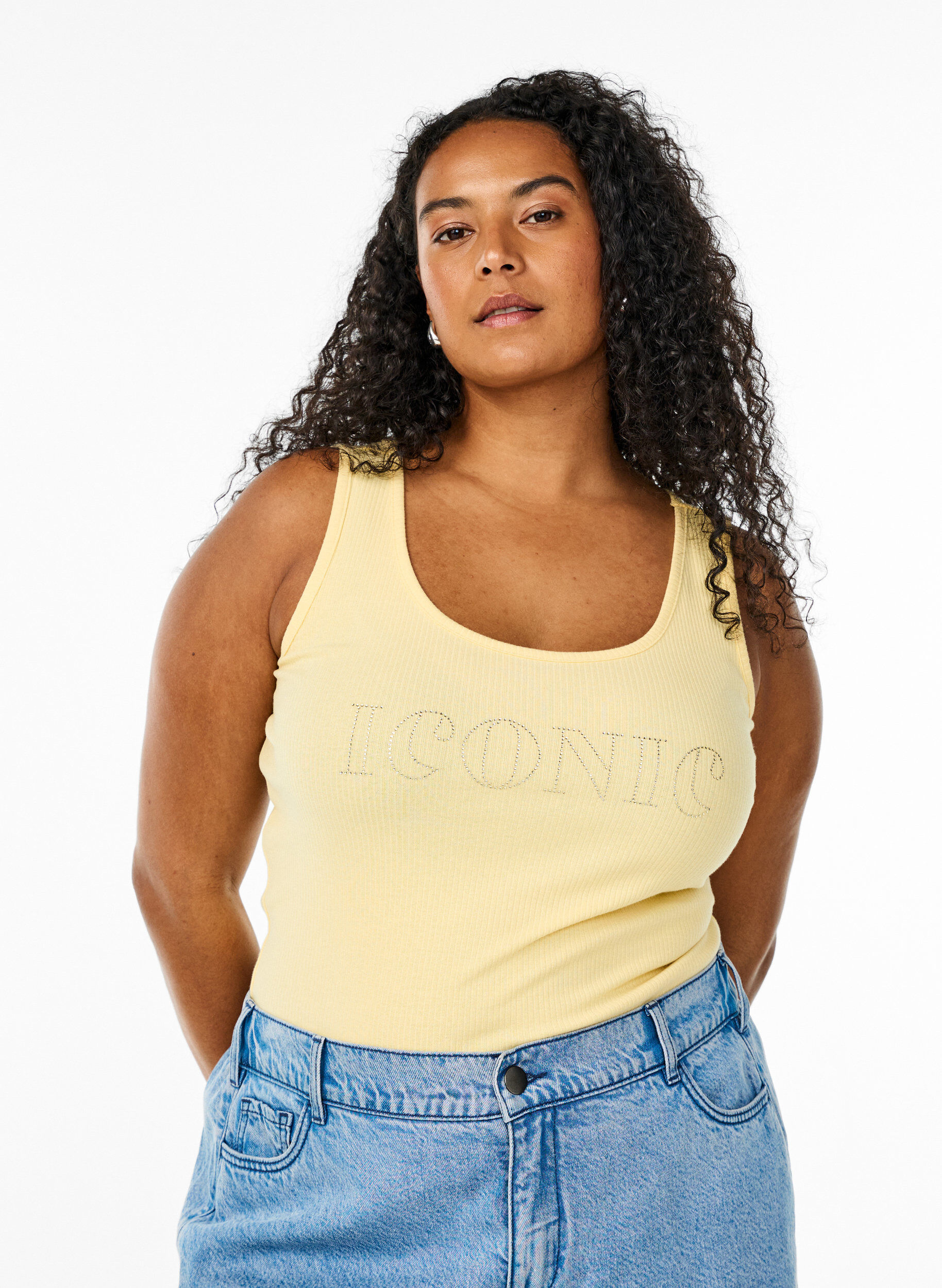 Slimfit linne med strass, Gul, Model