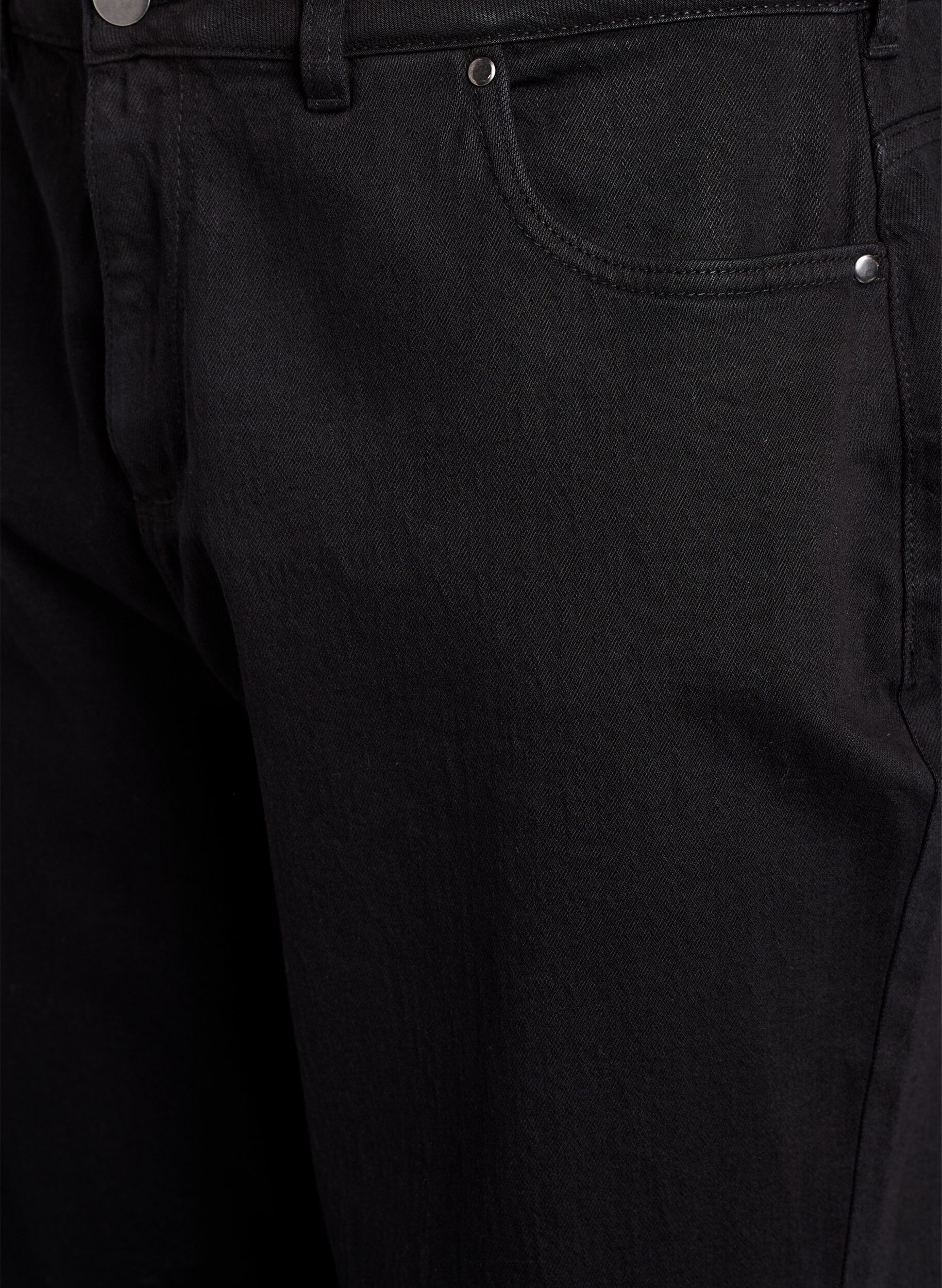 Zizzi L&ouml;sa jeans med croppad l&auml;ngd, Svart, Packshot image number 2