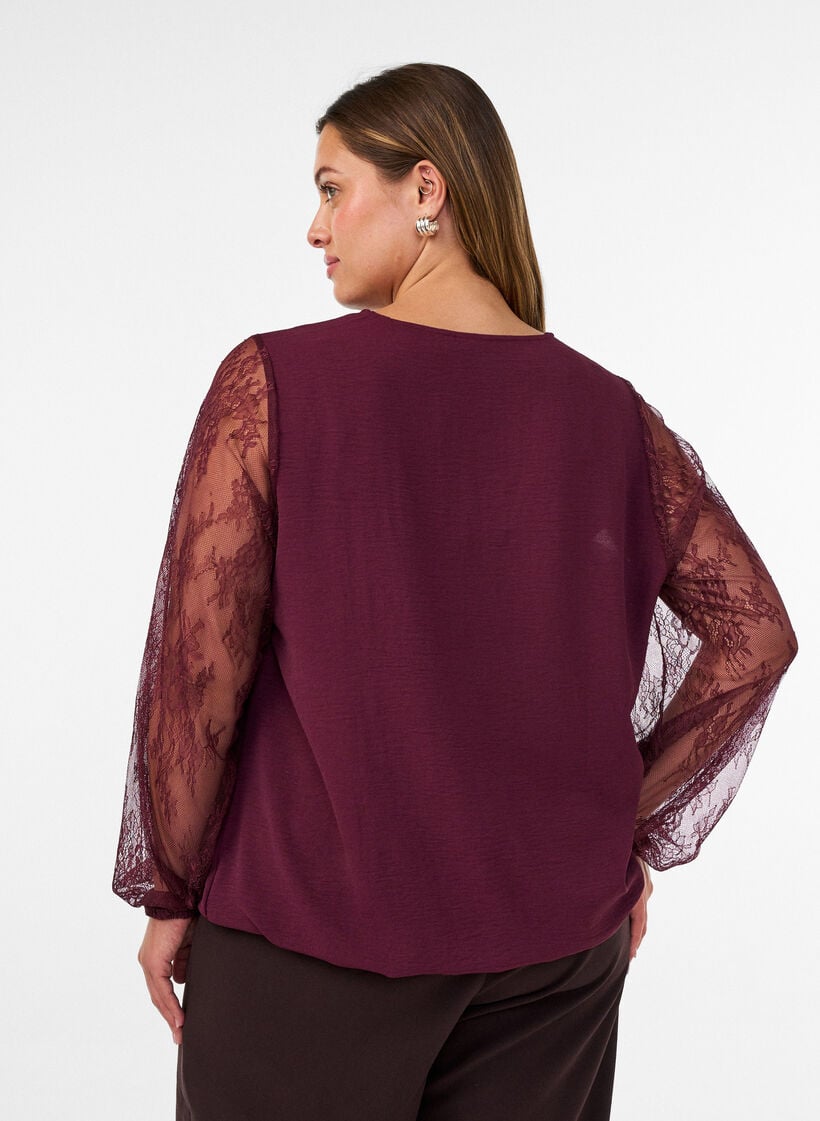 Blus med spets&auml;rmar i ballongmodell, R&ouml;d, Model image number 2