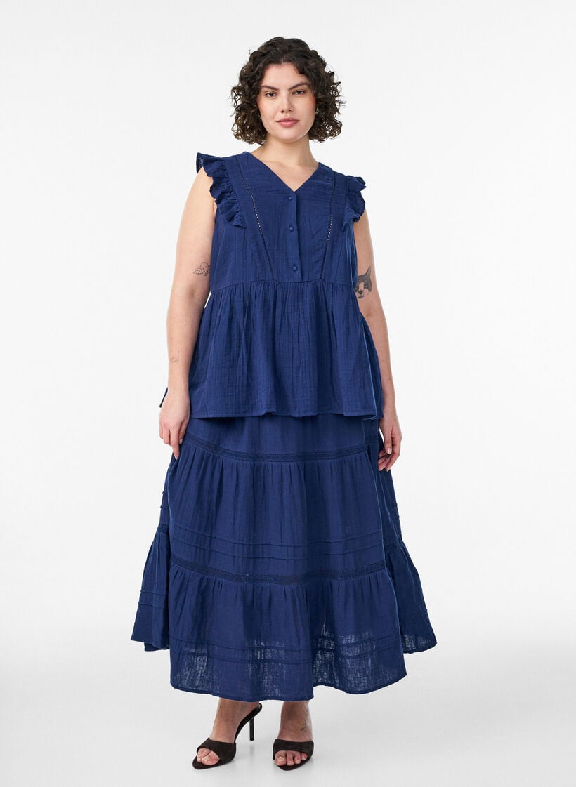 A-linjeformad midikjol i bomullsmuslin med virkat band, Bl&aring;, Model image number 0