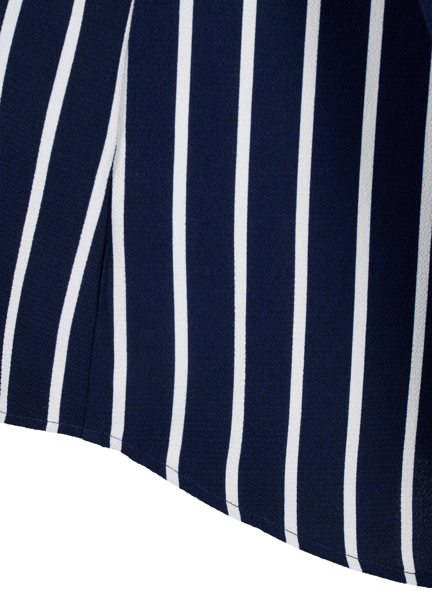 Zizzi Skjortblus med V-ringning och tryck, Maritime Blue Stripe, Packshot image number 3