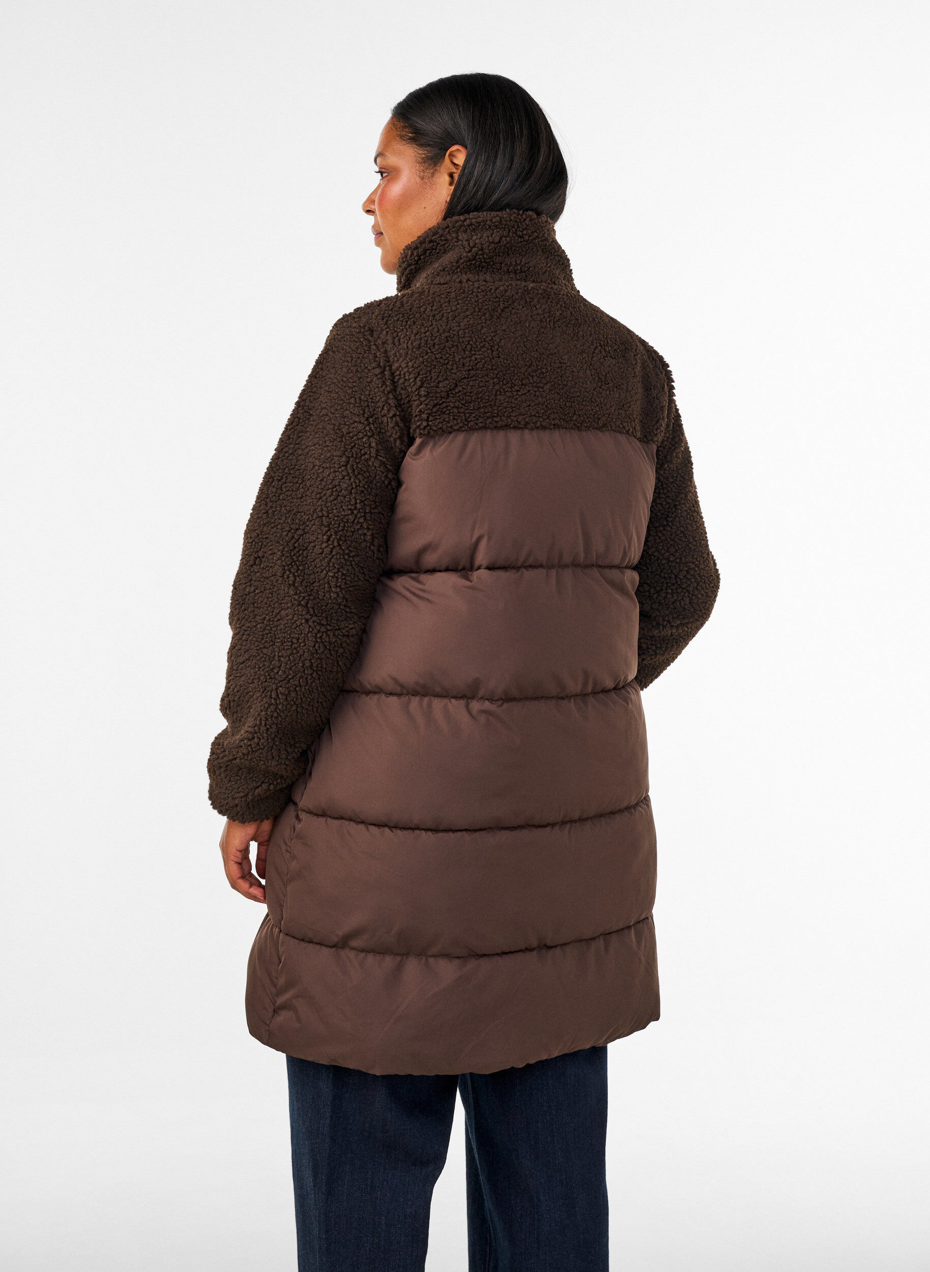 ZizziHalvl&aring;ng pufferjacka med teddyfleece, Brun, Model image number 2