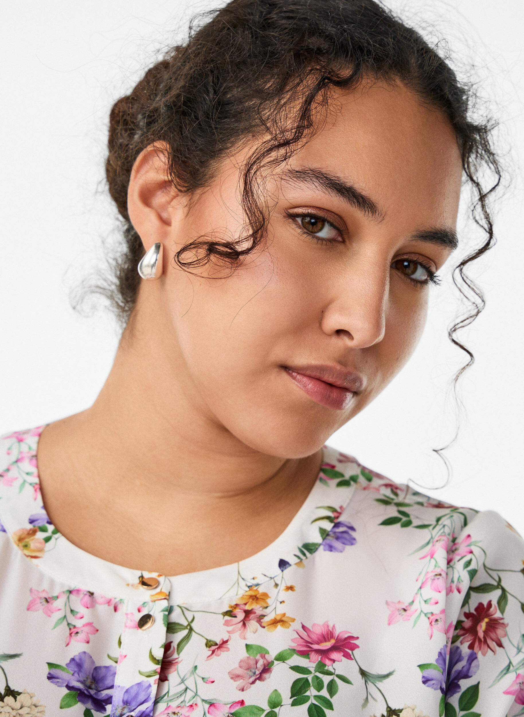 Zizzi Blommig midikl&auml;nning med 3/4 &auml;rmar, Rosa, Model image number 2